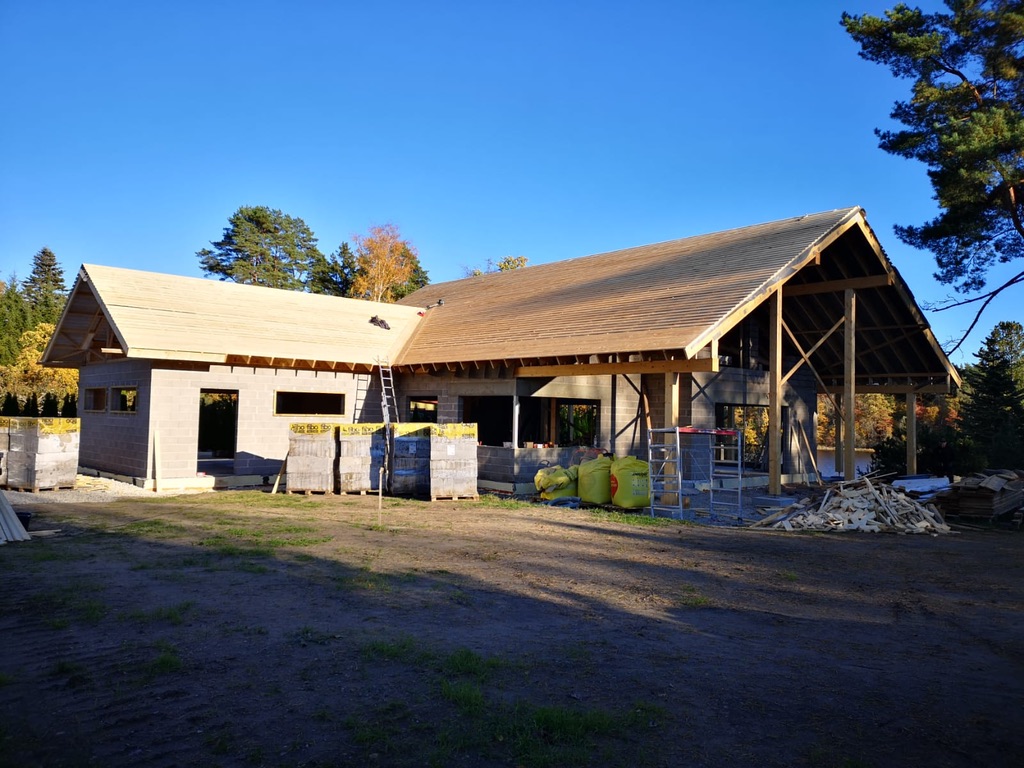 0f4e7de7 8b4b 4bad bb20 1f2d229635e0 1 105 c