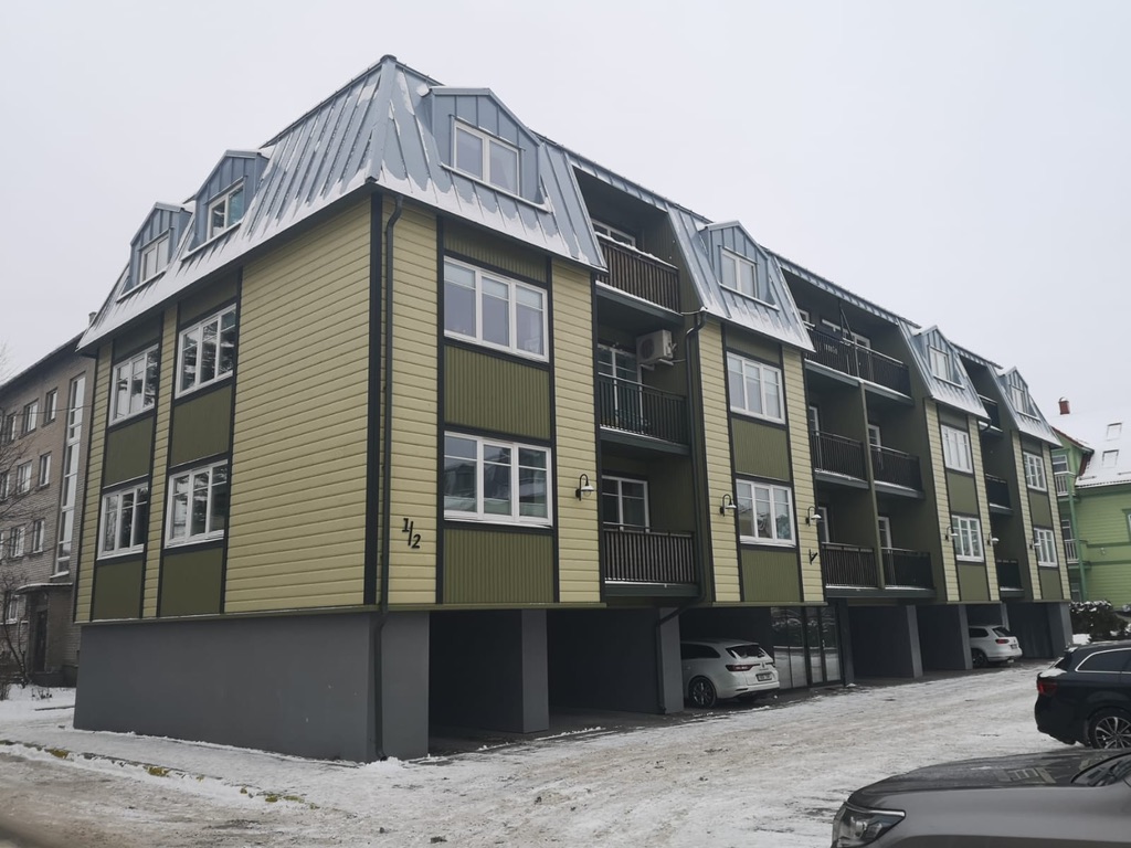 58183a1b 0456 4848 a13e ad67cec9582a 1 105 c