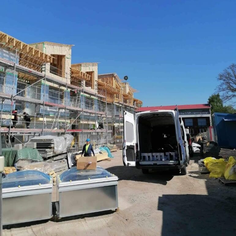 8def0547 66bb 45bf b830 9ff9a7eecdeb