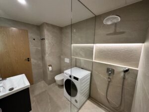 9f9a4489 4a07 4409 bb38 2ad8e550fbf9 1 105 c